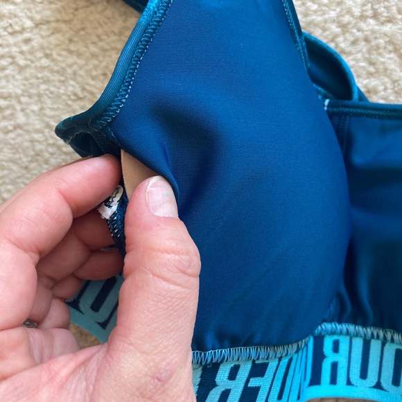 Under Armour Compression Sports Bra Size Small - Picture 7 of 8